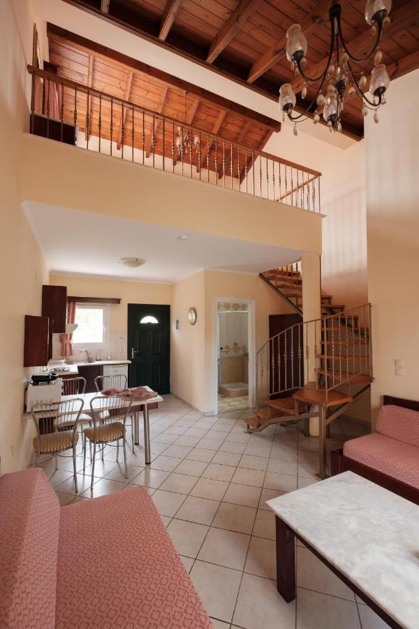 Ballas Paradise Apartment